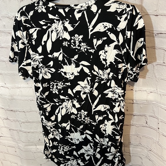 NWOT INC Women's Top - Picture 3 of 4